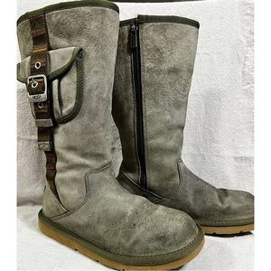 UGG Retro Cargo Boots Size 7 / 38. Olive Green